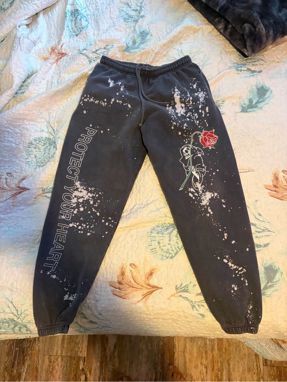 Men’s Gray Tie-Dye Graphic Jogger Pants - Protect Your Heart